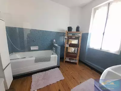 Maison, 236 m²