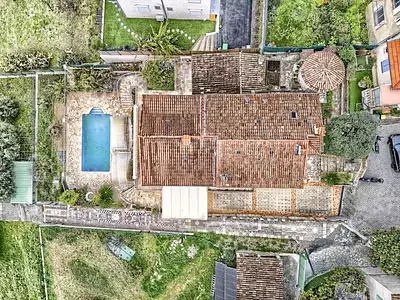 Maison, 353 m²