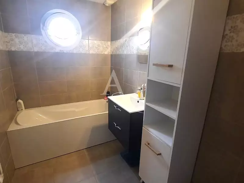 Maison, 95 m²