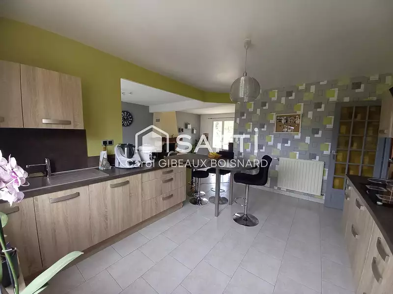 Maison, 168 m²