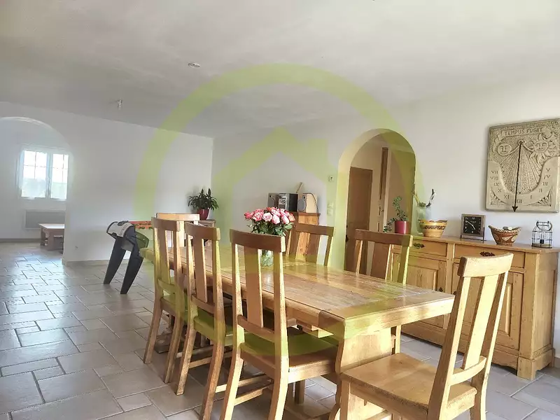Maison, 186 m²
