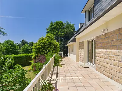 Maison, 176 m²