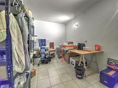 Immeuble, 200 m²