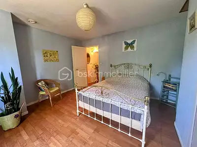 Maison, 225 m²
