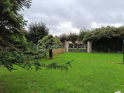 Terrain, 746 m²