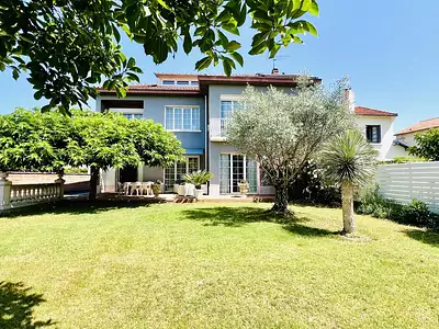 Maison, 210 m²