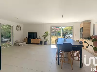 Maison, 109 m²