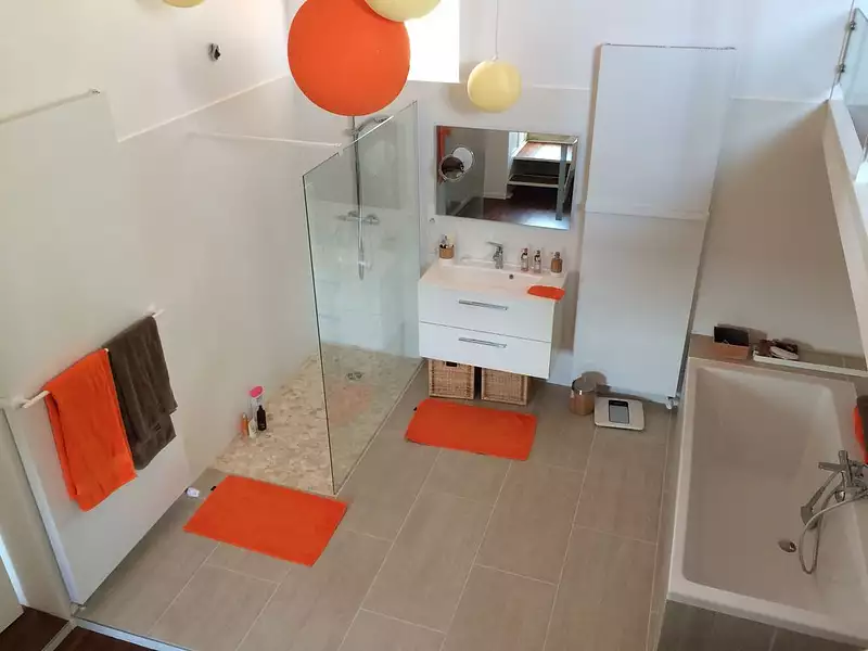 Maison, 230 m²