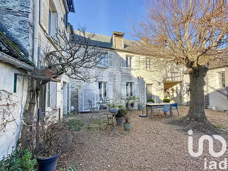 Maison, 176 m²