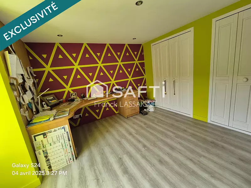 Maison, 230 m²