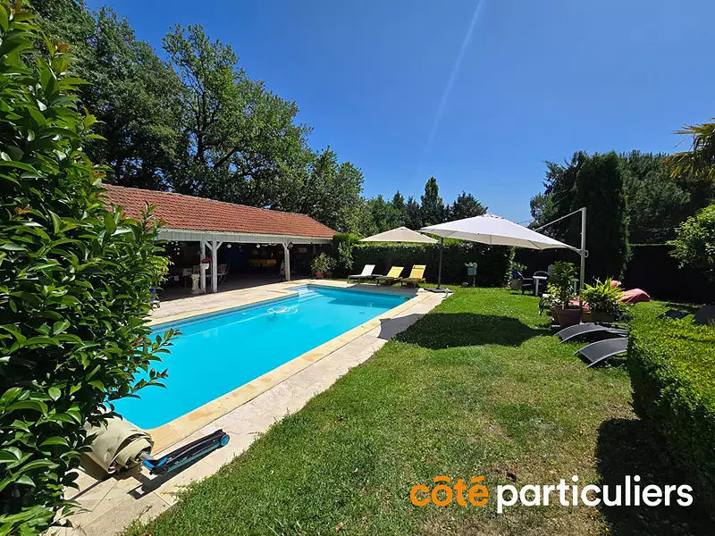 Maison, 219 m²