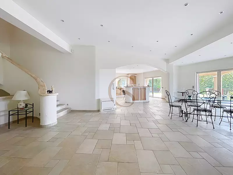 Maison, 289 m²