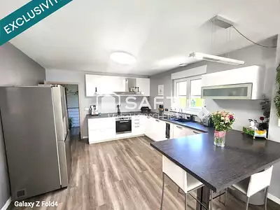 Maison, 244 m²