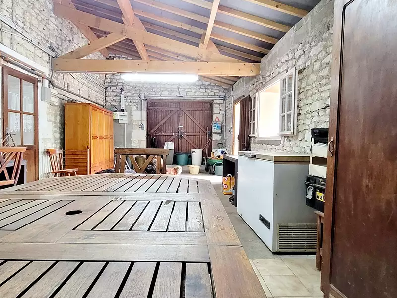 Maison, 196 m²