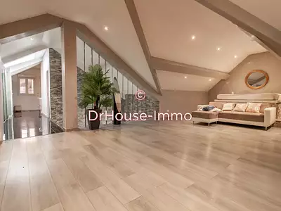 Maison, 250 m²