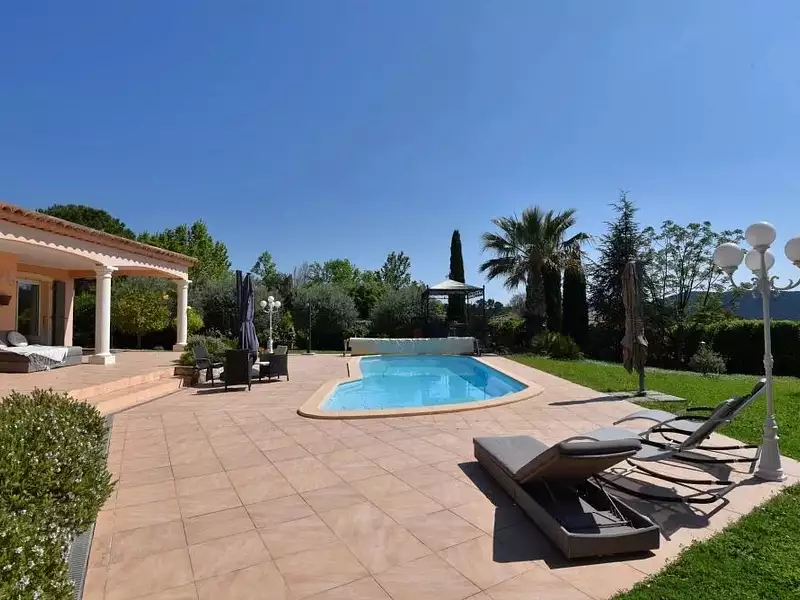 Maison, 185 m²