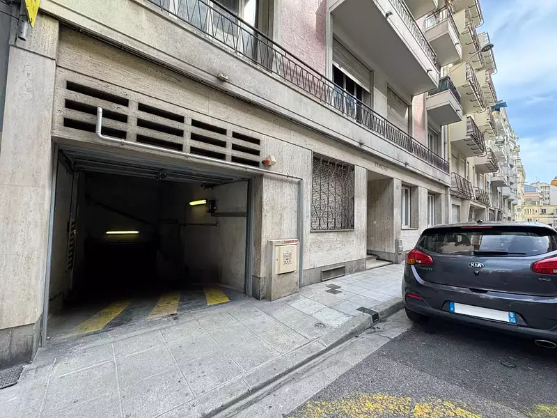 Parking, 13 m²