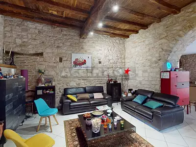 Maison, 616 m²