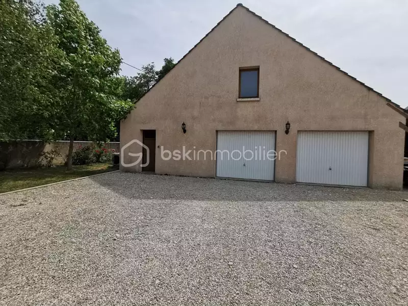 Maison, 215 m²