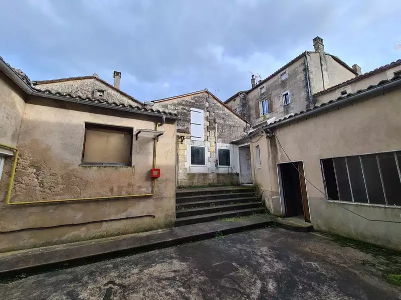 Immeuble, 350 m²