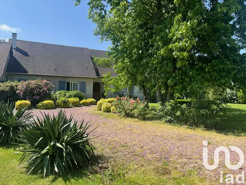 Maison, 239 m²