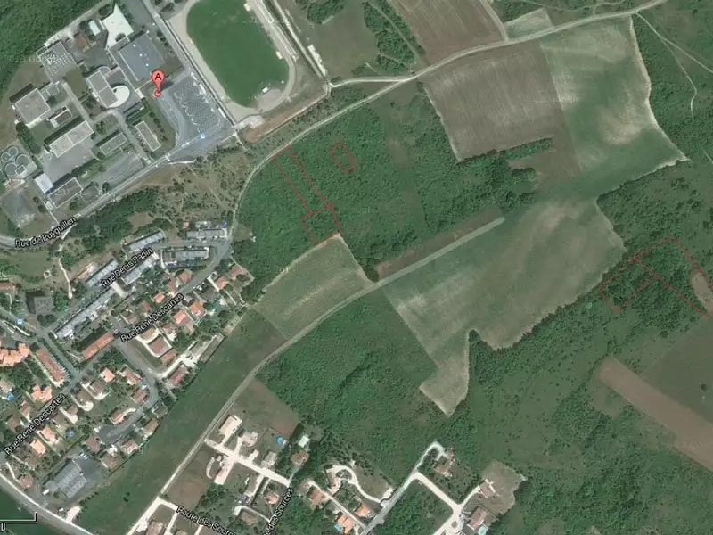 Terrain, 1 911 m²