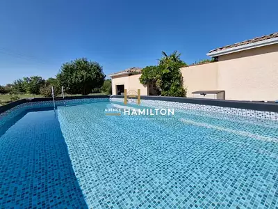 Maison, 167 m²