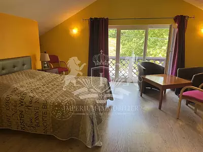 Maison, 255 m²