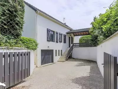 Maison, 168 m²