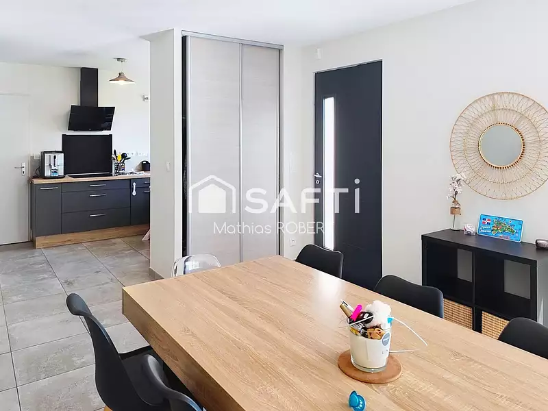 Maison, 94 m²
