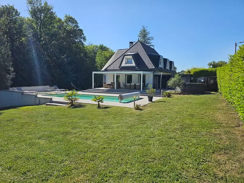Maison, 175 m²