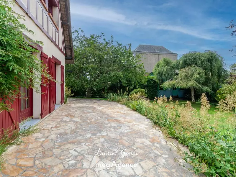 Maison, 176 m²