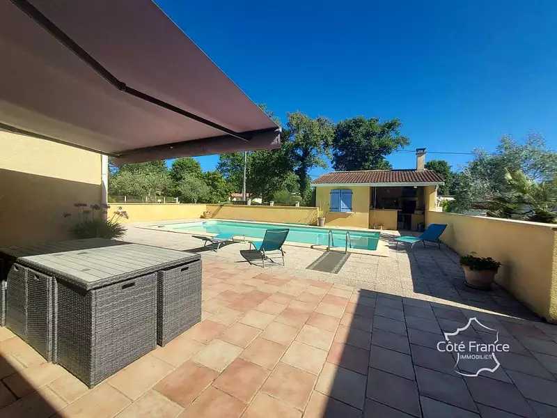 Maison, 180 m²