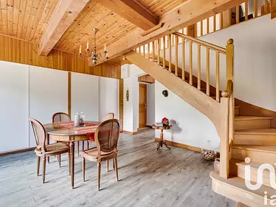Maison, 215 m²
