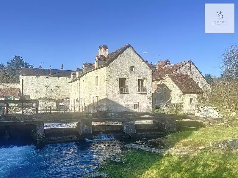 Maison, 300 m²
