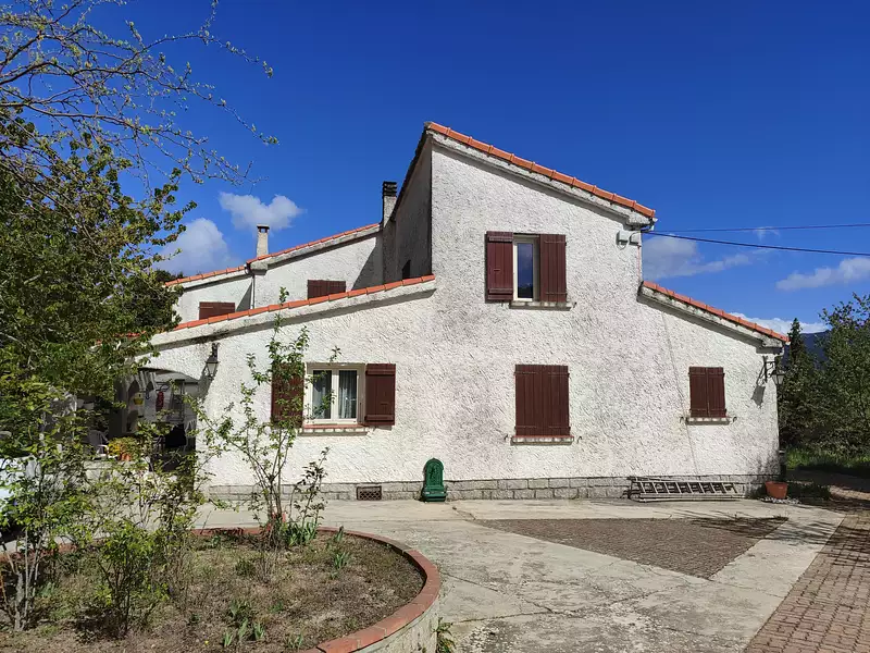 Maison, 200 m²