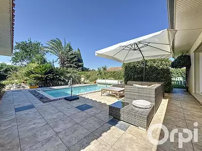 Maison, 200 m²