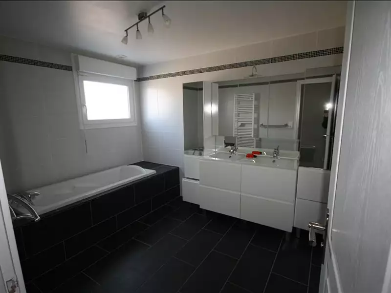 Maison, 147 m²