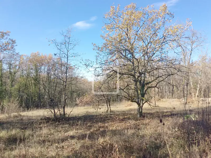 Terrain, 1 380 m²