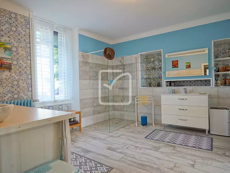 Maison, 310 m²