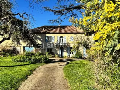 Maison, 250 m²