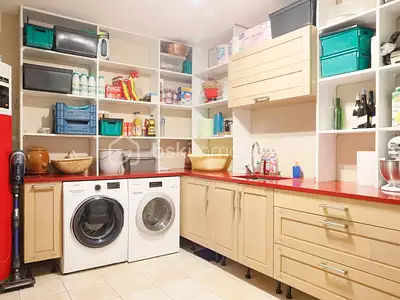 Maison, 168 m²