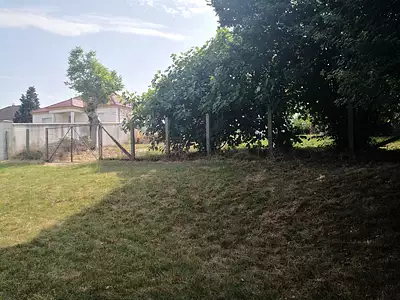 Terrain, 1 351 m²
