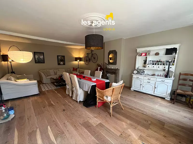 Maison, 320 m²
