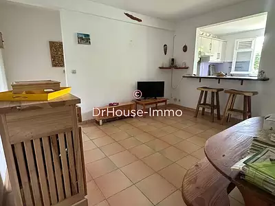 Maison, 250 m²
