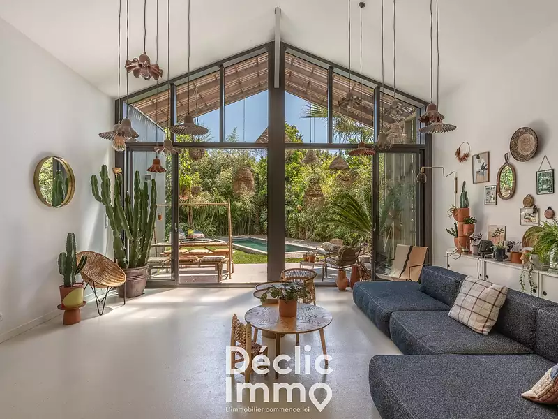 Maison, 205 m²