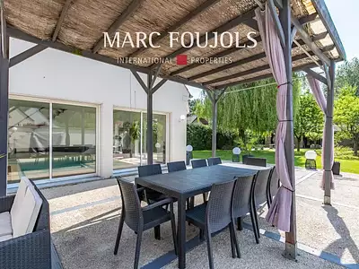 Maison, 234 m²