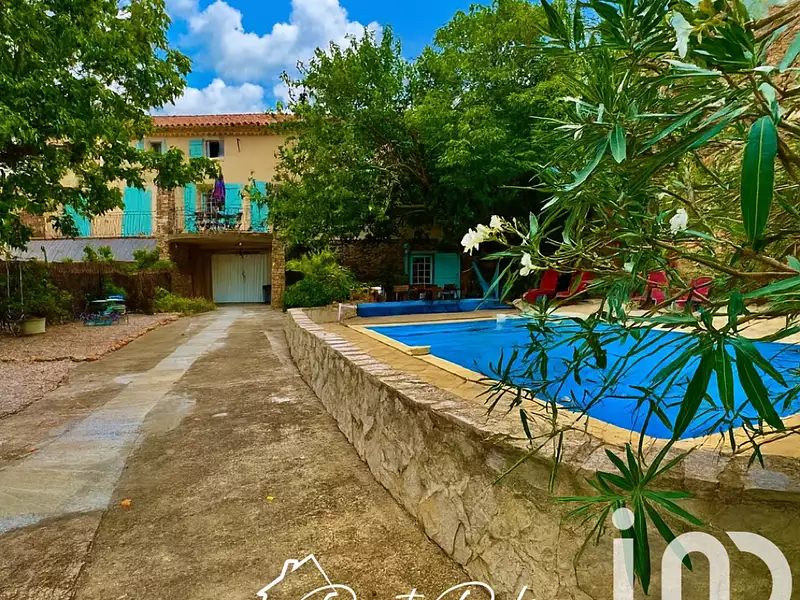 Maison, 198 m²