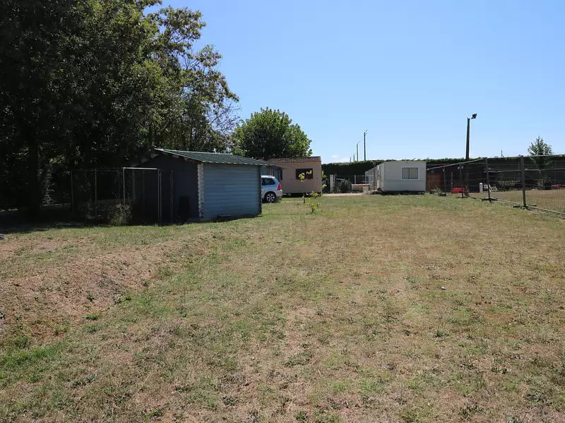 Terrain, 7 747 m²