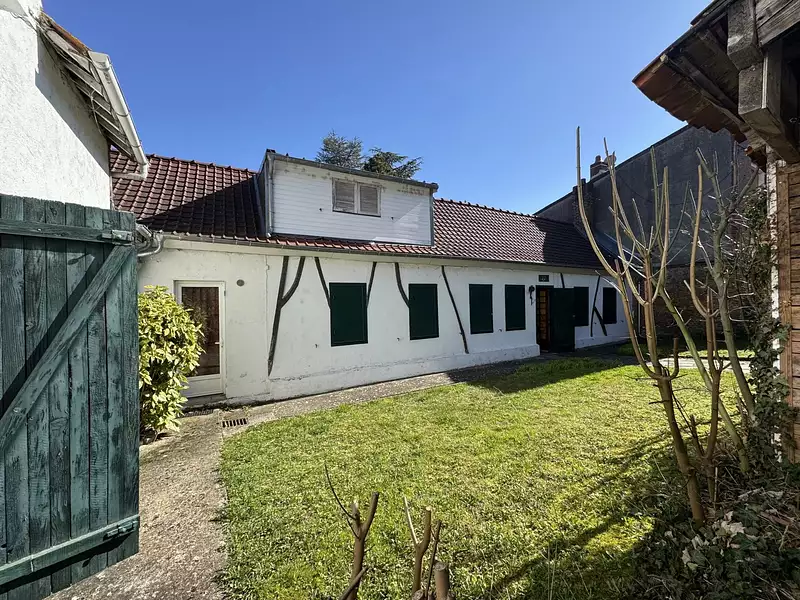 Maison, 198 m²